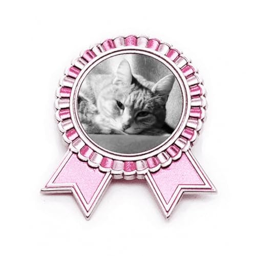 Pin's chat gris de haute qualité avec de belles finitions émaillées