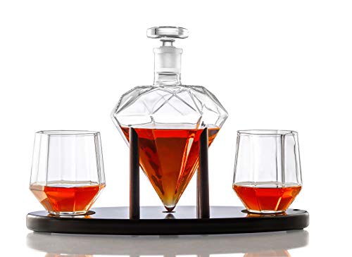Whiskey Decanter Diamond shaped With 2 Diamond Glasses & Mahogany Wooden Holder â€“ Elegant Handcrafted Crafted Glass Decanter For Liquor, Scotch, Rum, Bourbon, Vodka, Tequila â€“ Great Gift Idea â€“ 750ml