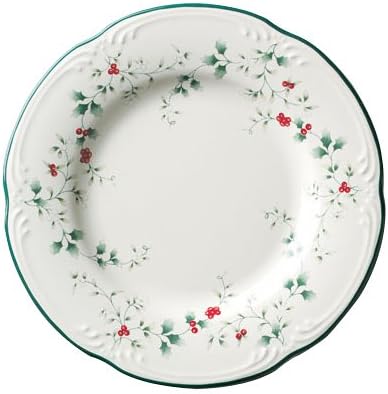 Pfaltzgraff Winterberry Luncheon Plate