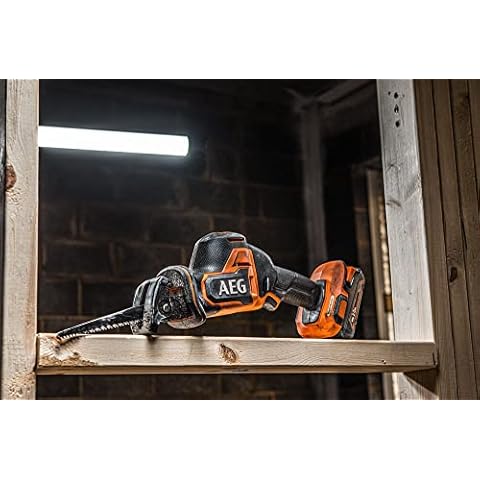 Sierra de Sable Subcompacta sin Escobillas AEG, 18V Cover