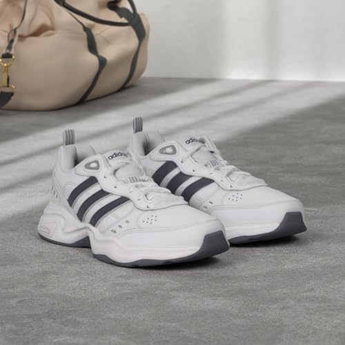 adidas Herren Strutter Shoes, Cloud White/Dark Blue/Matte Silver, 38 EU