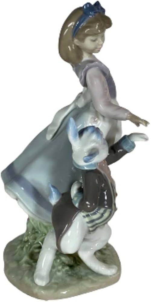 リヤドロ/lladro　 アリス・イン・ワンダーランド Lladro リヤドロ ♯8350 「アリス・イン・ワンダーランド」 フィギュ