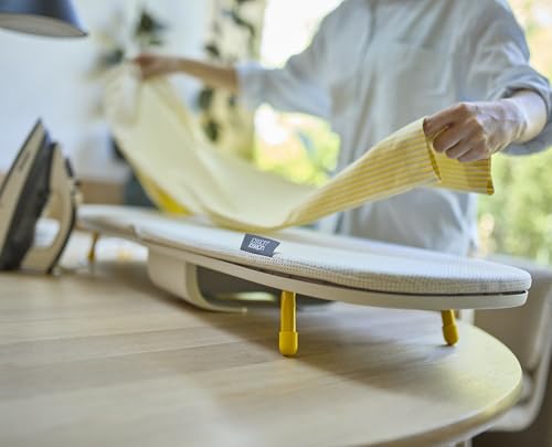 Joseph Joseph Pocket Max Tischbügelbrett, 110cm Bügelfläche, Faltbares Mini-Bügelbrett mit Aufhängehaken