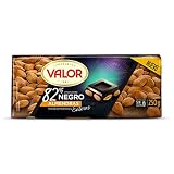 Exclusivo Chocolate Valor Negro 82% con Almendras. Creado por nuestros maestros Chocolateros de Valor con algunos de los Mejores cacaos del Mundo.
