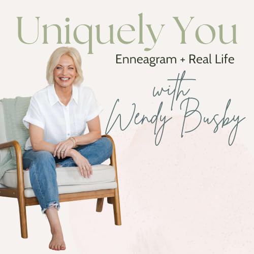 『Uniquely You: Enneagram + Real Life』のカバーアート