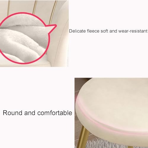 Silla en forma de concha que soluciona la falta de espacio en salones 4