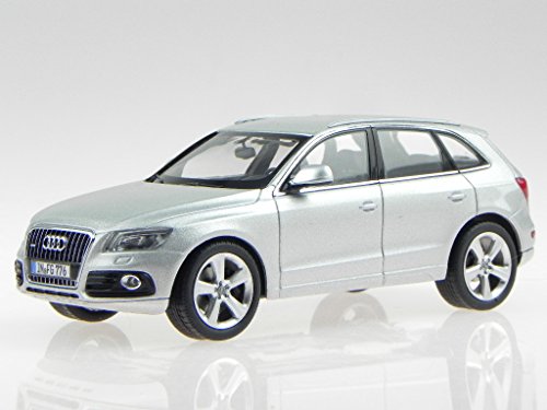 Preisvergleich Produktbild Audi Q5 2012 eis silber Modellauto 7562 Schuco 1:43