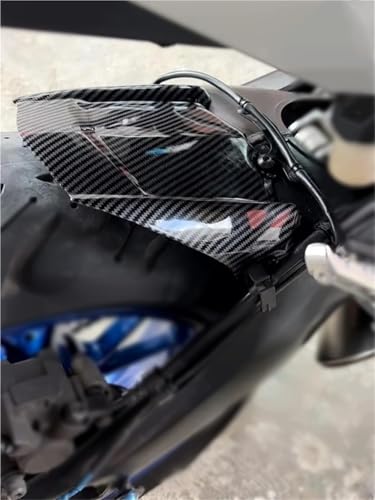 Couvre-aile MT-09 en finition carbone noir pour un style racing - 2