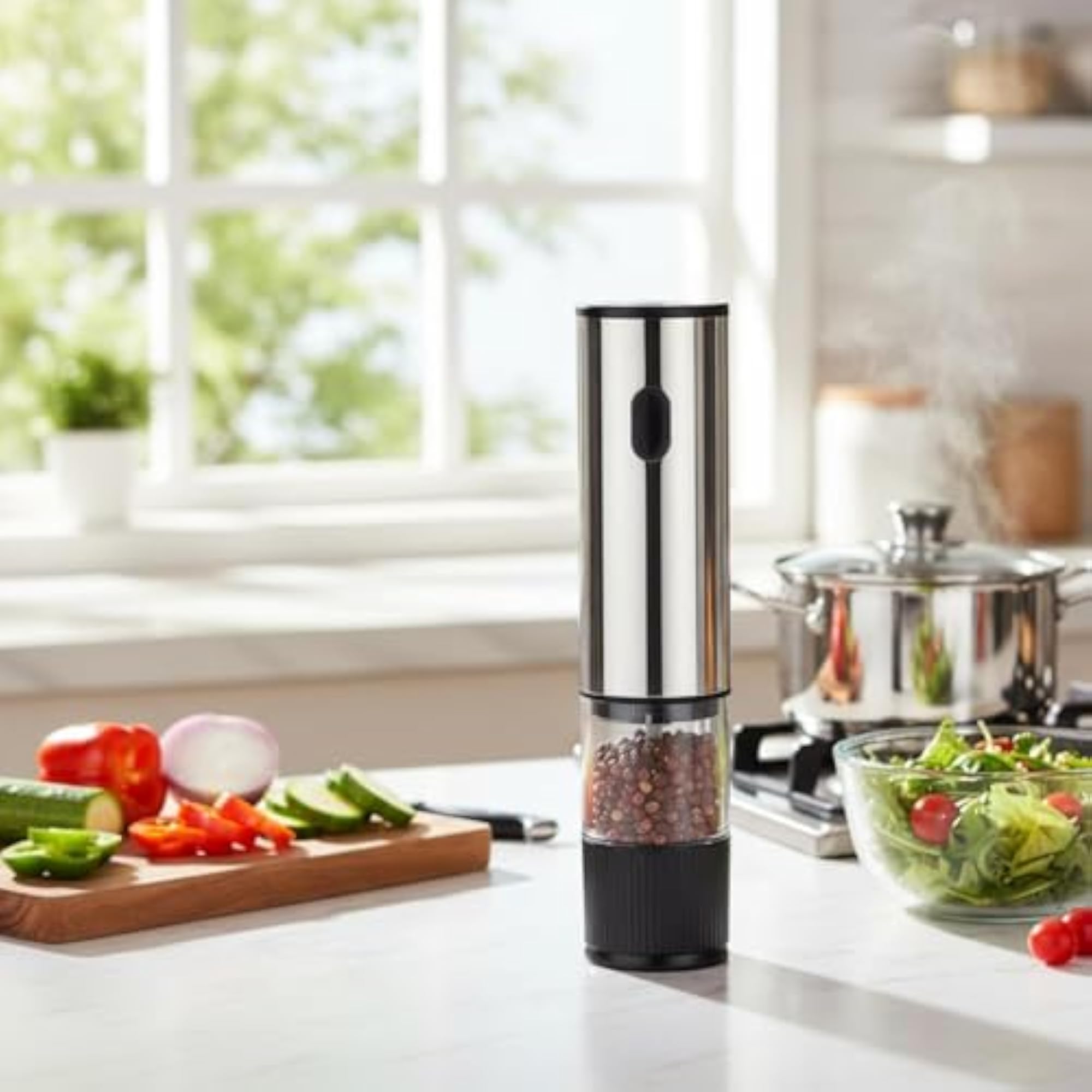 Adjustable Coarseness Electric Pepper Grinder with Transparent Chamber