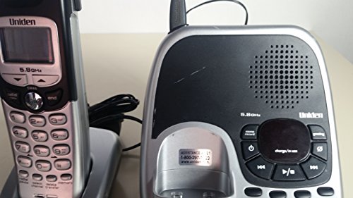Teléfono inalámbrico analógico Uniden DXAI5588-2 5.8 GHz con dos teléfonos miniatura 2