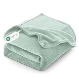 CozyLux Kuscheldecke Flauschig Decke Sofa 130x150 cm für 4 Jahreszeiten - Weich/Warm/Leicht Sofadecke Wohndecke Couchdecke für Sofa/Bett/Couch, Flanell Fleecedecke 130x150cm Salbeigrün