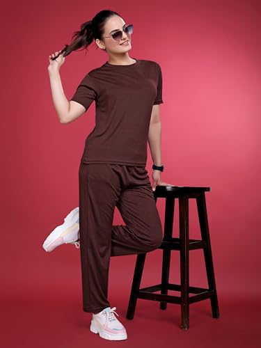 Image of Women's Round Neck Pajamas set in Polyester And Gym Outfit with Side Pockets and Drawstring Waist