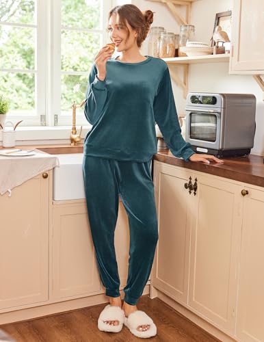 Ekouaer Womens Pajamas Sets Long Sleeve Soft Sleepwear 2 Piece Velvet Pjs Lounge Sets with Pockets
