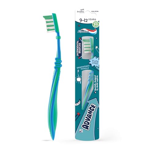 Aquafresh Advance Kids Toothbrush Developed by Dental Experts for Children Aged 9-12 Years Old Plastic-Free Packaging Soft Toothbrush