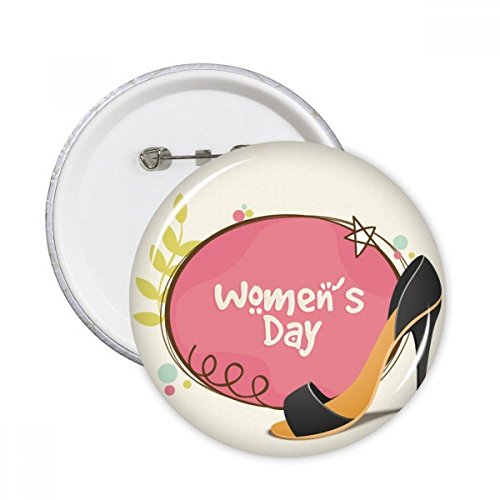 Pins Talons Journée de la femme, un cadeau engagé et coloré à offrir à vos amies