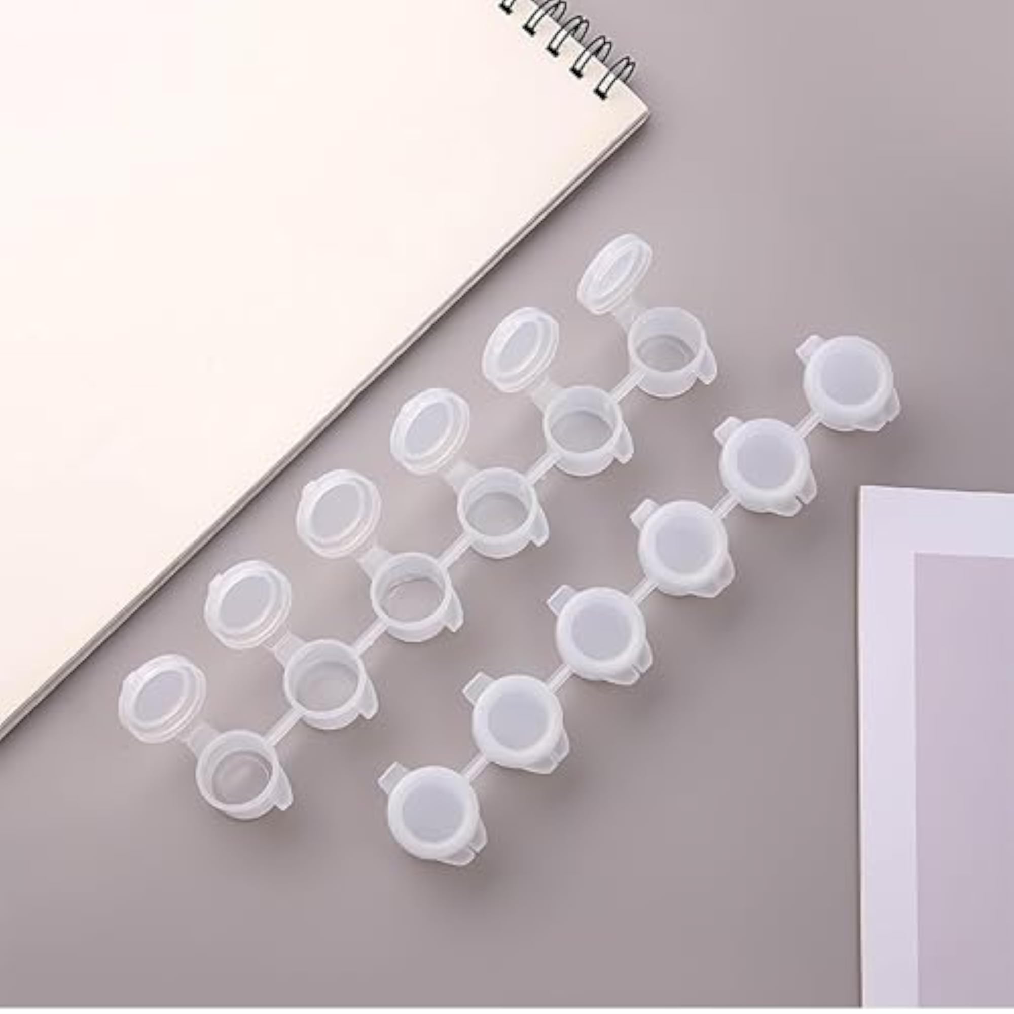 30 Pack Refillable Mini Paint Pots with Lids, Clear Plastic