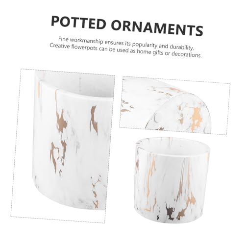 Pot de fleur marbre grand format pour décorer un balcon chic