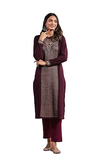 Image of Ishin Womens Polyester Straight Fit Jacquard Style Ethnic Motifs Winterwear Kurta