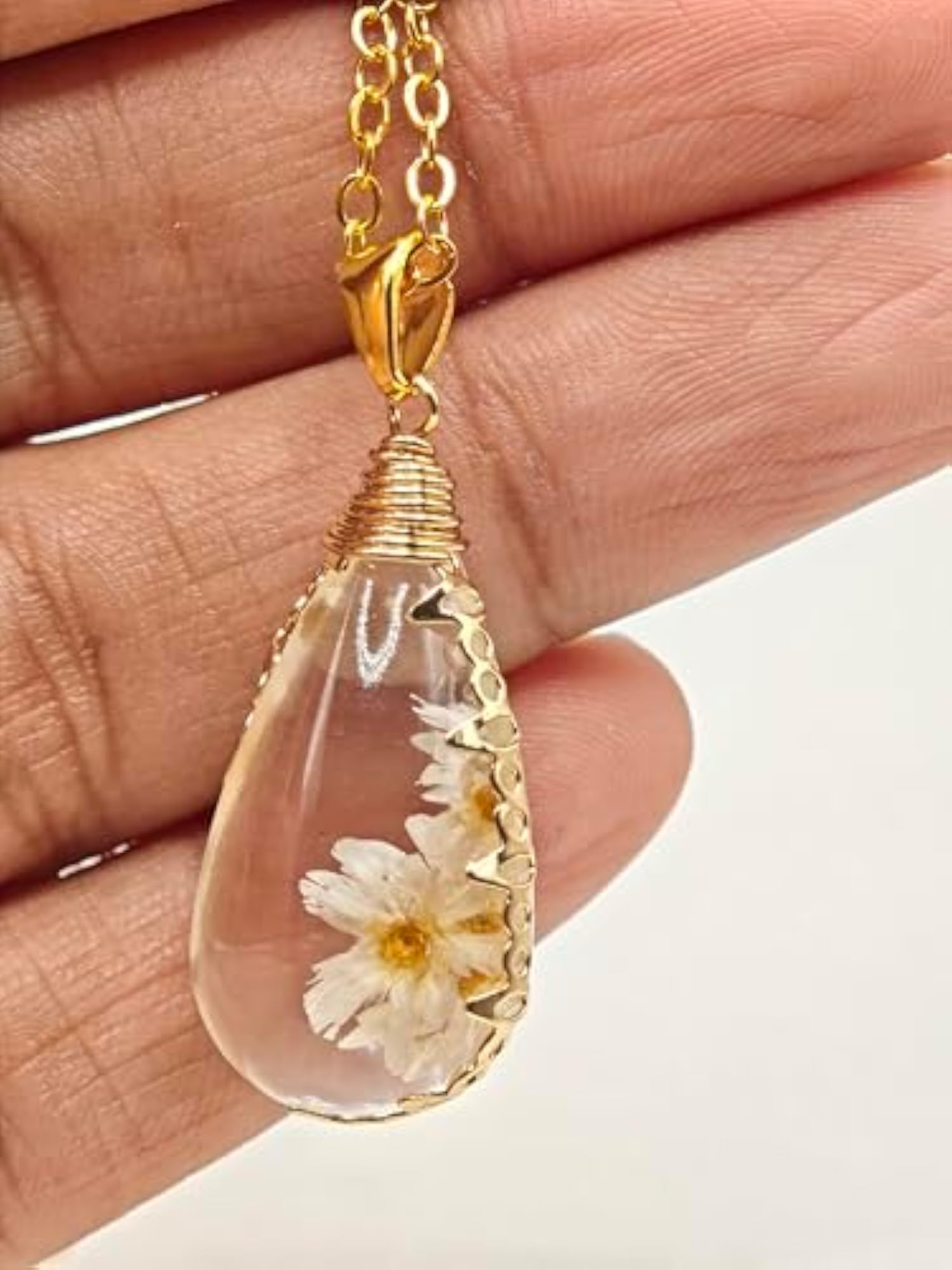 White Real Flower Preserved Teardrop Pendant & Earring Set