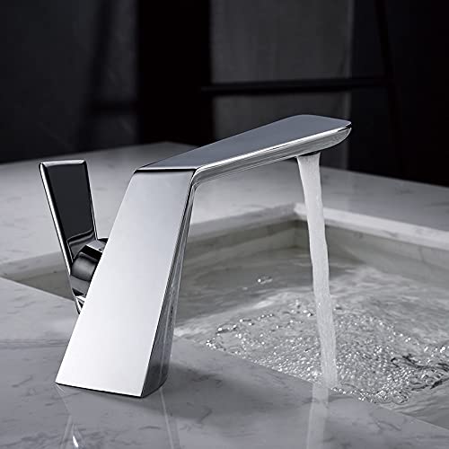Robinet de lavabo mitigeur pour économiser de l'espace et de l'eau