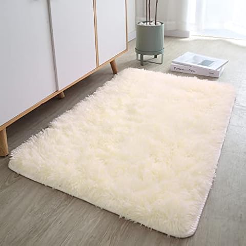 Blisswood Shaggy Rugs For Living Room, Large Area Rug, Anti-slip Backing Soft Touch Fluffy Rug Floor Carpet Bedroom Modern Indoor Rug Home Decor For Kids Baby Room, Cream, 60cm x 110cm Cover
