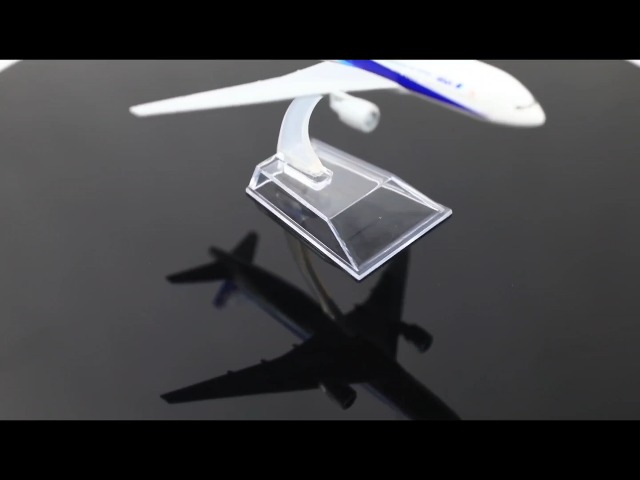 Amazon.co.jp: QIYUMOKE 1/400 ANA ボーイング777 飛行機モデル 15.5cm