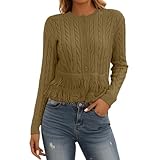 Associez-le avec des jeans classiques ou des pantalons de jogging pour créer des tenues confortables et stylées