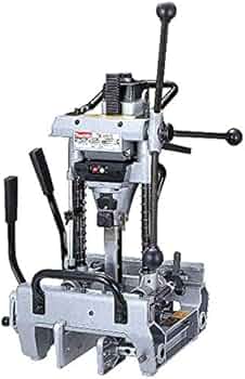 【未使用】マキタ 手動カクノミ モデル7304 角ノミ Amazon.co.jp: マキタ(Makita) 手動角ノミ 最大切込深さ125mm 7304