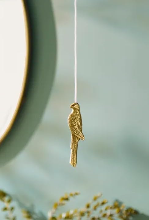 New Parrot Light Pull, Combining Functionality with A Sprinkle of Personality, A Sweet Addition to Your Home Decor, Ideal for Any Room, Easy to use, Making Light Switches Accessible - Gold