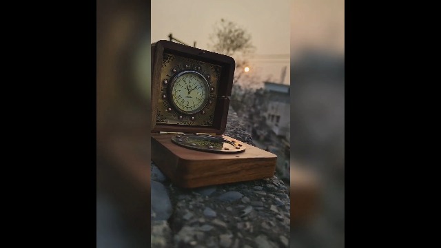 Brújula de latón acabado antiguo estilo victoriano para oficina y decoración en el hogar miniatura 7