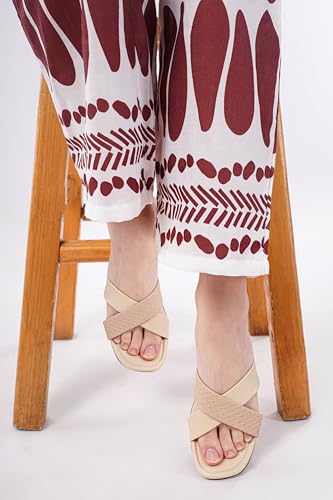 Image of Women's Cross Strap Textured Flat Sandals - Stylish and Comfortable Slip-On Flats
