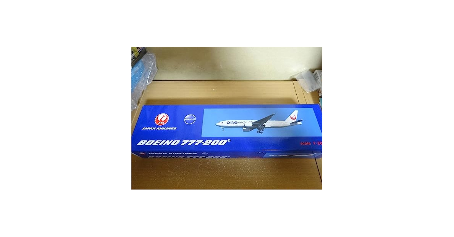 1/200 日本航空 JAL B777-300ER JA738J エバーライズ 飛行機模型]hogan wings 日本航空 B777-300ER 1:200 - YouTube