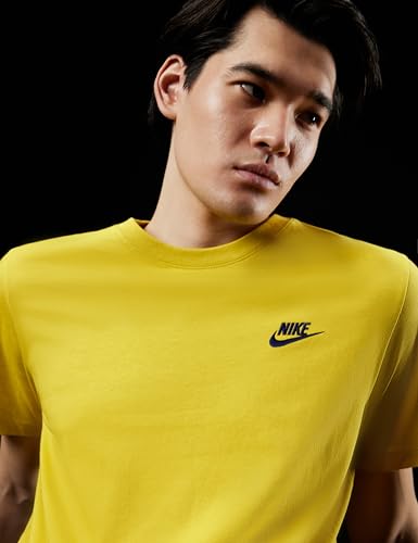 Image of Nike Men's Sportswear Club T-Shirt