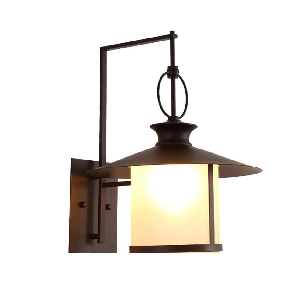 Lanterne murale étanche pour sublimer l'ambiance de votre terrasse et jardin