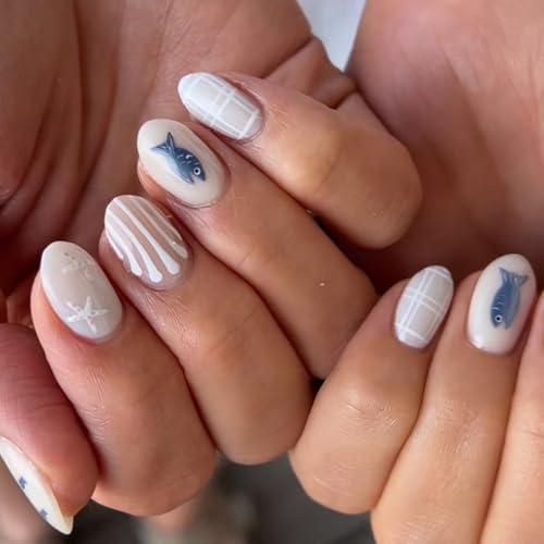 Summer Press on Nails Short Oval White Fake Nails with Fish Starfish Plaid Designs Reusable Artificial Full Cover Glue on Nails for Women Beach Vacation Manicure 24Pcs