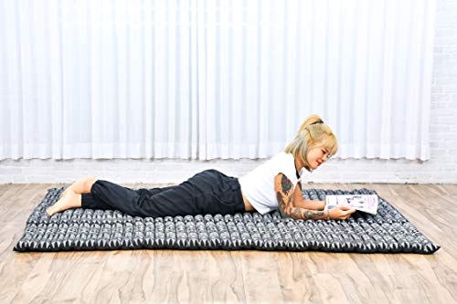 Image of Leewadee - Foldable Floor Mattress - Japanese Roll Up Futon -Trifold Tatami Mat- Guest Floor Bed - Camping Mattress - Thai Massage Mat, Kapok Filled, 75 x 57 inches, Black