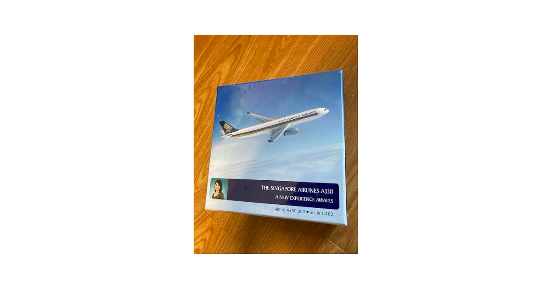 Amazon.com: Singapore Airlines A330-300 1/400 : Arts, Crafts