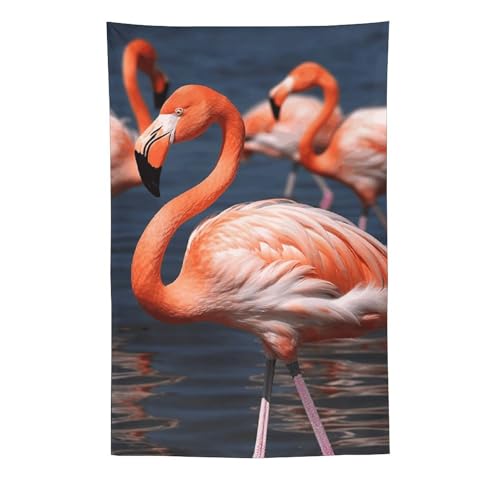 Tapisserie flamant rose pour habiller un grand mur blanc de salon