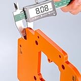 Ingénierie : fabriquée à partir de planches de 8 mm d'épaisseur, cette perforatrice assure des coupes précises et une forme homogène. Idéal pour créer des ouvertures propres sans ajustements manuels ou erreurs de mesure lors des projets de travail du bois