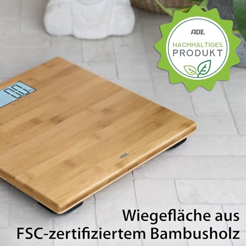 ADE Digitale Personenwaage BE 925 Martina. Elektronische Badezimmerwaage mit Wiegefläche aus echtem Bambus. Zur genauen Gewichtsbestimmung bis 150 kg. Mit großem Display. Inklusive Batterie. Braun