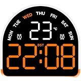 Deux alarmes avec programmation hebdomadaire : deux paramètres d'alarme indépendants et des indicateurs de jour de la semaine vous permettent de définir des heures séparées différents jours, aidant à garder les routines et les rappels du matin organisés. Commandes et construction robuste : boutons intuitifs, modes de luminosité et d'affichage pour une installation rapide ; fabriqué à partir d'ABS et de PVC, une table de chevet légère et durable.
