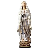 Modelle: Alle Modelle sind vom Meister selbst entworfen. Die Madonnen Skulptur werden von erfahrenen Schnitzern in feinster Handarbeit ausgearbeitet. Anschließend werden die Marienstatuen von Handwerksmeistern bemalt, vergoldet oder gebeizt.