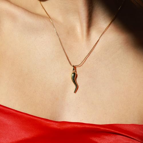 14K Gold Plated Medium Cornicello Italian Horn Pepper Necklace Charm Pendant 18''+2''2