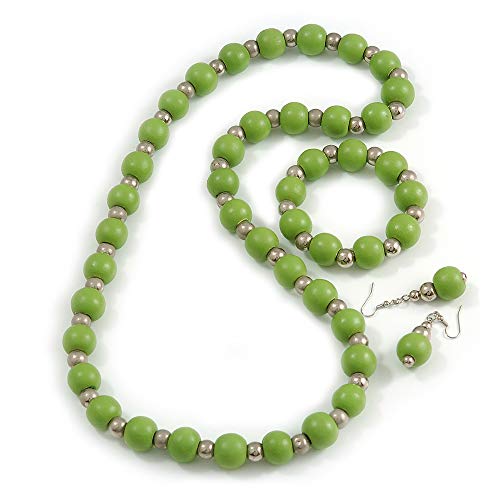 Collar de cuentas de madera verde claro y pendientes para looks de oficina y paseos urbanos