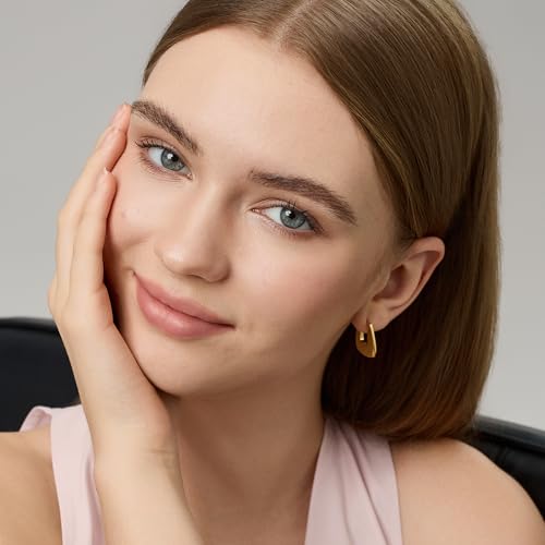 Image of FRUMOS 18K Gold Plated Chunky Hoop Earrings for Women Fashion Thick Gold Hoops Set Jewelry for Birthday Christmas Gifts