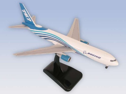 DARON WORLDWIDE Hogan Boeing 767-300BCF 1/200 W/GEAR New Livery
