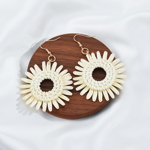 Image of Ladies Handmade Rattan Earring - Tassel A Type Straw Wicker Earrings Bohemian Geometry Earring Circle Pie Shape Earrings