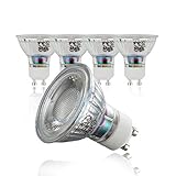 Die Leuchten versprechen eine durchschnittliche Lebensdauer von bis zu 20.000 Stunden und bringen die Decke im gesamten Haus zum Strahlen. Auch Treppenaufgang und Wohnwand lassen sich ideal beleuchten