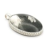 Vous achetez le bijou montré sur la photo, le collier n'est pas inclus. En option: - Vous pouvez ajouter un lacet en cuir ou une chaînette en argent