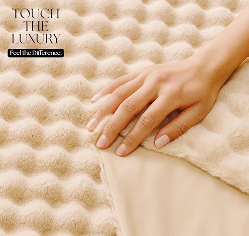 Image of VAS COLLECTIONS Bubble Blanket 600 GSM Heavyweight Warm & Super Soft Blanket | Single Bed 147x223 cm (2000g) | Premium Winter Blanket for Bedroom & Heavy Winter Use - (Beige, Single - 2Kg)